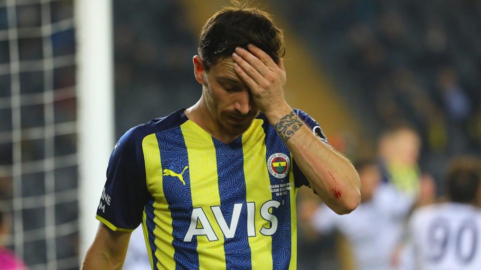 Fenerbahçe Mert Hakan Yandaş sakatlandı