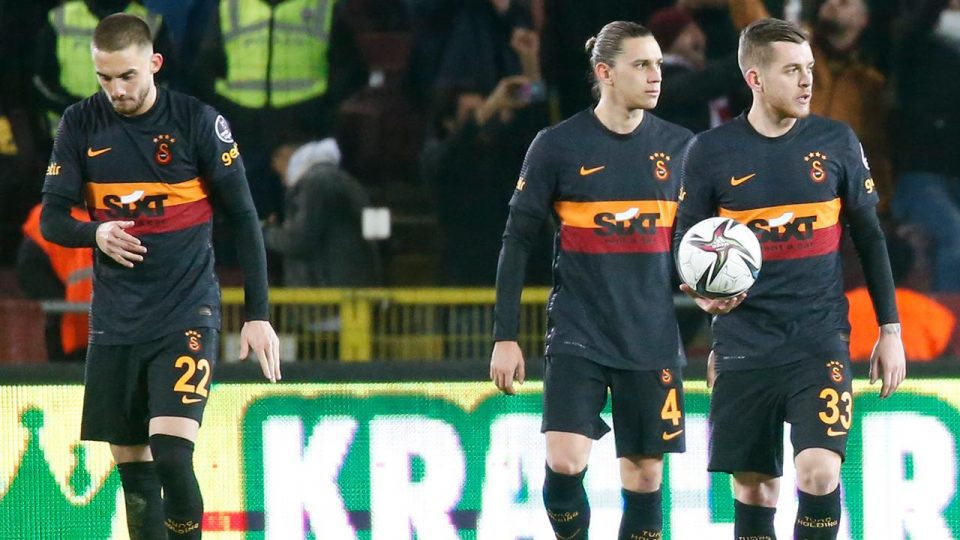 Galatasaray en kötü sezonunu geçiriyor