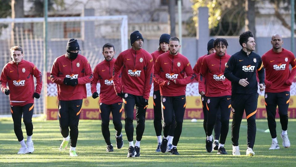 Galatasaray’da gündem transfer