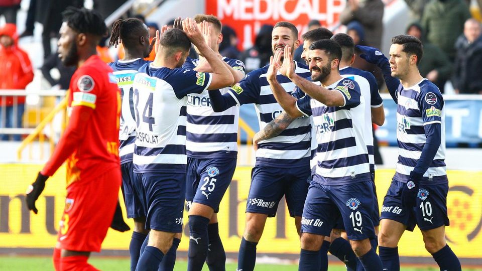 Kasımpaşa doludizgin