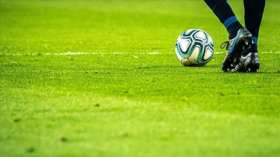 Malili futbolcu maç sırasında kalp krizi geçirdi