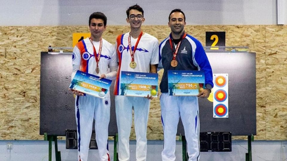Mete Gazoz klasik yayda altın madalyanın sahibi oldu