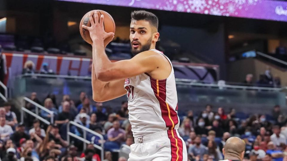 NBA’de milli basketbolcuların düellosu Ömer Faruk Yurtseven’in