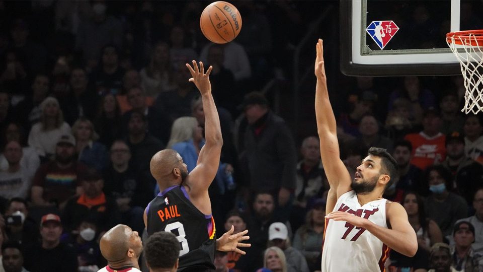 Ömer Faruk Yurtseven, NBA rekoruna ortak oldu