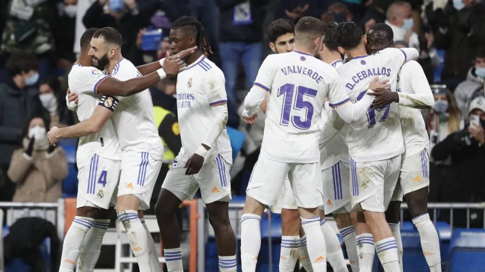 Real Madrid dört dörtlük