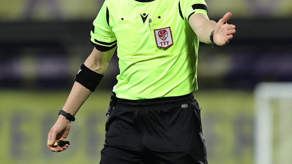 TFF: Bir A klasman hakemimizin testi pozitif