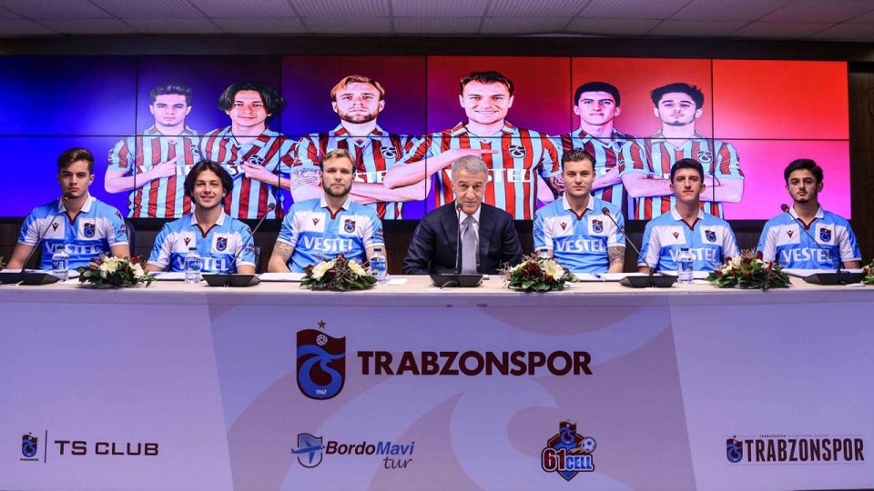 Trabzonspor 6 futbolcuyla sözleşme imzaladı