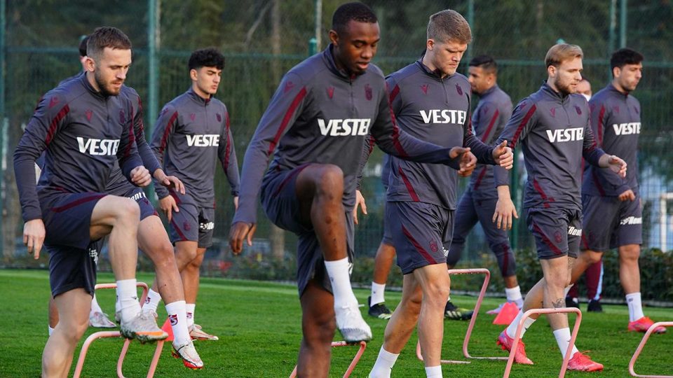 Trabzonspor yeni hücum hattı ile sahaya çıkacak