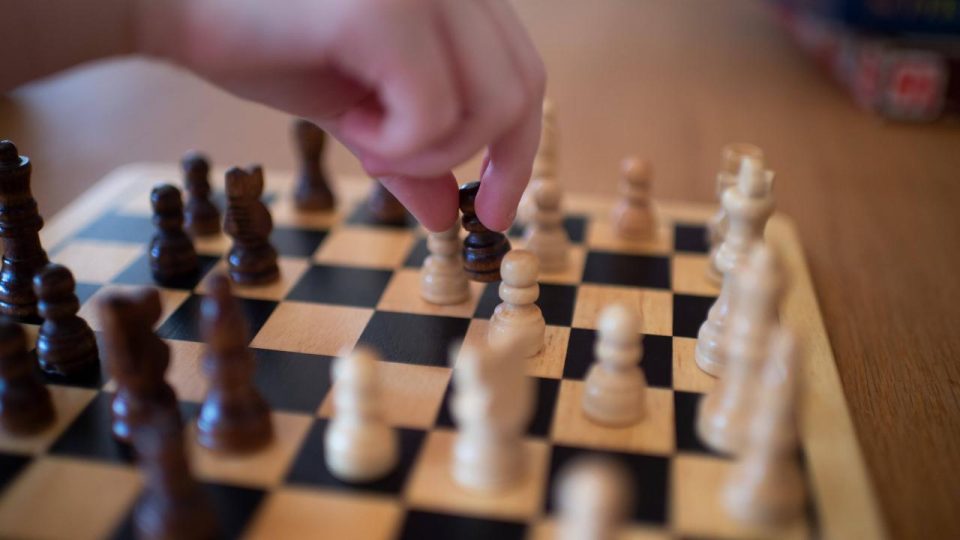 Velilere “çocuklarınızı tatilde satranca yönlendirin” önerisi