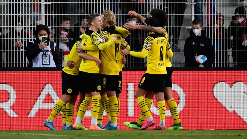 Borussia Dortmund deplasmanda kazandı