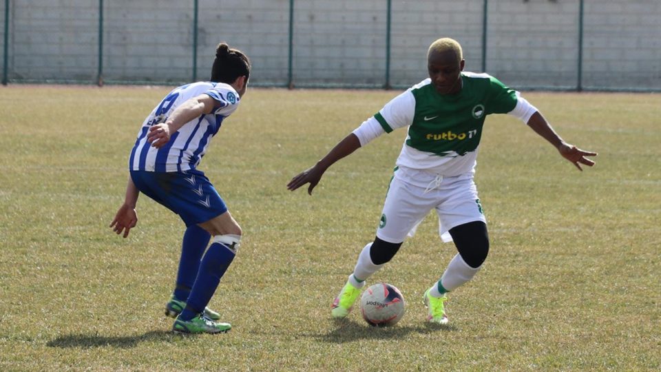 İbrahima Yattara 41 yaşında yeşil sahalara döndü