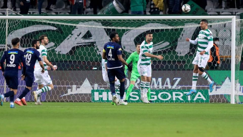 Konya’daki 8 gollü maçta kazanan çıkmadı