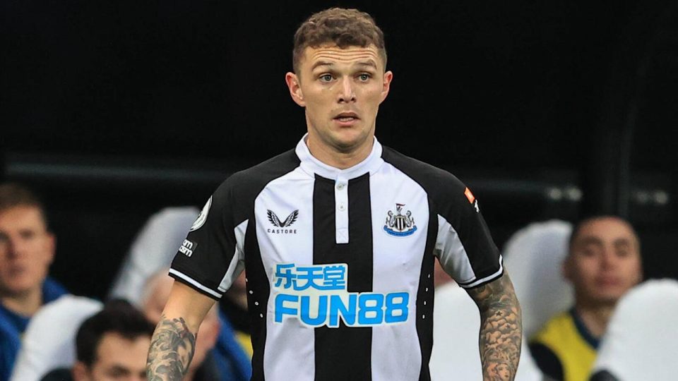Newcastle Unitedlı futbolcu Trippier’in ayağı kırıldı