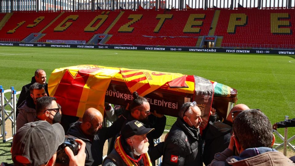 A Milli Futbol Takımı’nın eski oyuncularından Fevzi Zemzem toprağa verildi