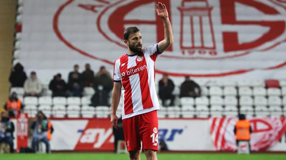 Antalyaspor’da Admir Mehmedi sakatlandı