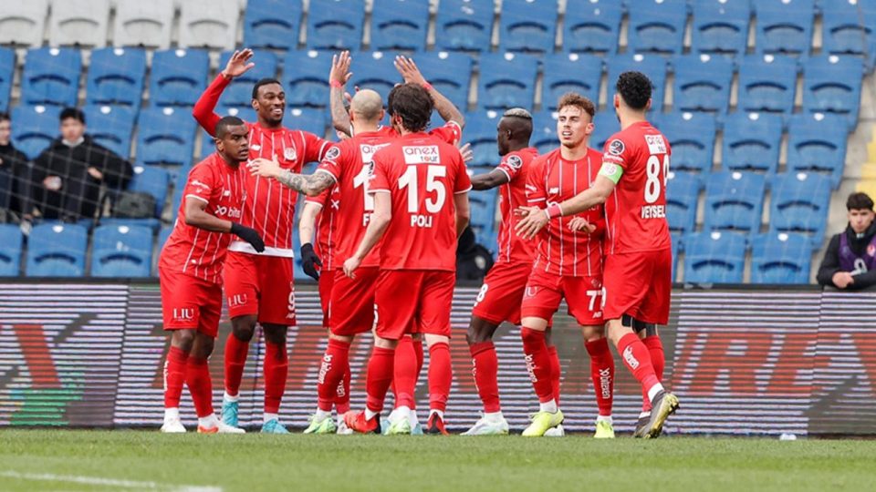 Antalyaspor’un yükselişi sürüyor