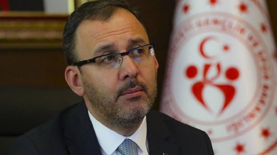 Bakan Kasapoğlu’ndan kazada hayatını kaybedenler için taziye mesajı