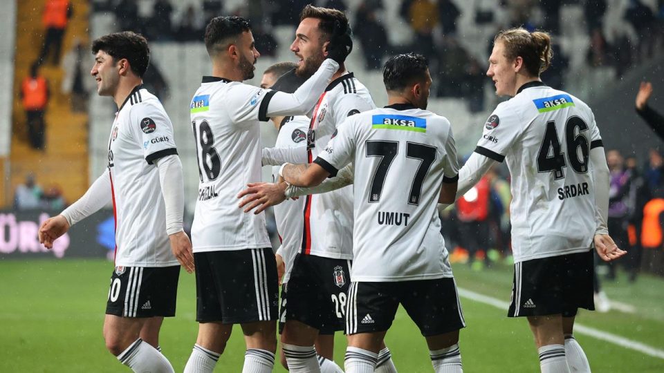Beşiktaş yenilmezlik serisini 9 maça çıkardı