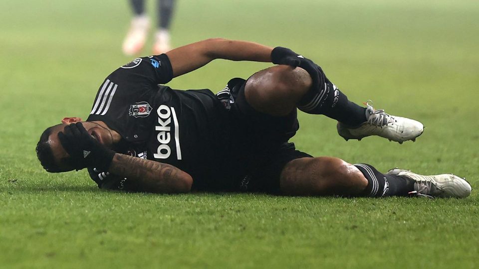 Beşiktaş’ta Josef De Souza sakatlandı