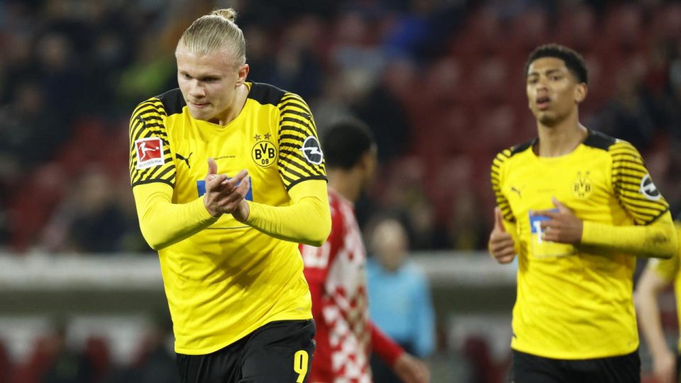 Borussia Dortmund deplasmanda kazandı