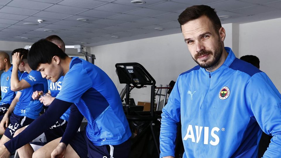 Fenerbahçe’de Novak ve Gustavo dönüyor
