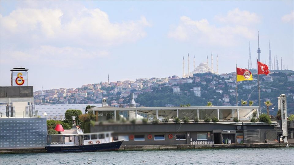 Galatasaray Adası yeniden sarı-kırmızılı kulübe verildi