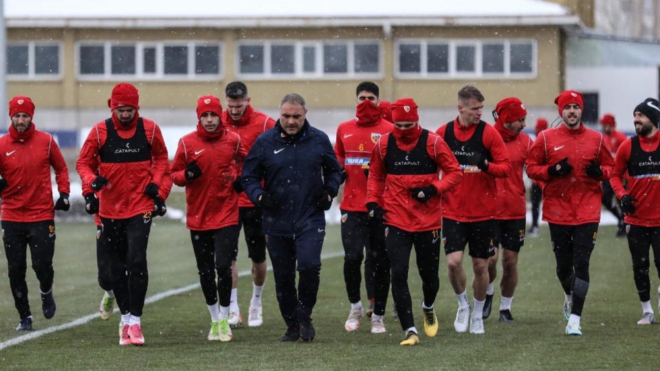 Kayserispor iki kulvarda da başarılı olmak istiyor