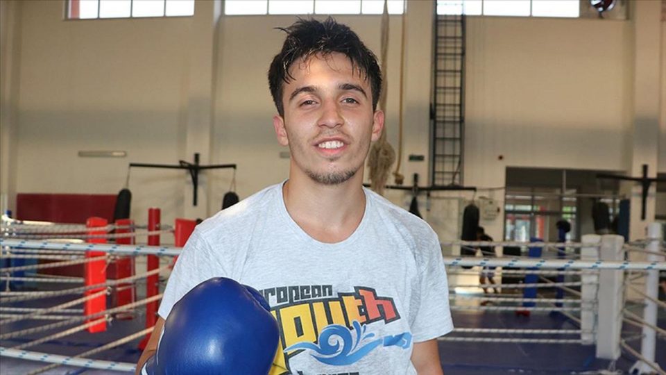Milli boksör Samet Gümüş Avrupa şampiyonu oldu