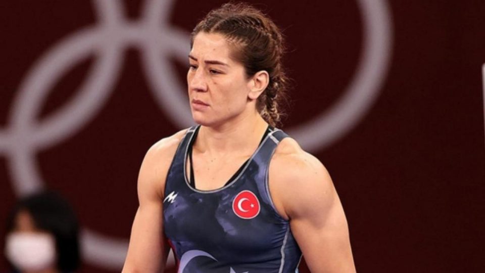 Millli güreşçi Yasemin Adar Yiğit Avrupa şampiyonu oldu