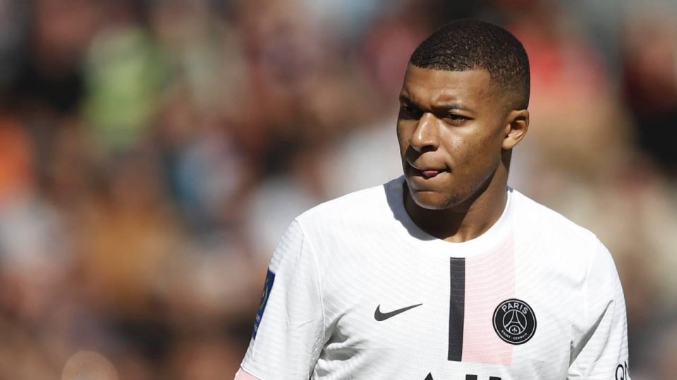 Paris Saint-Germain’de Kylian Mbappe sakatlandı