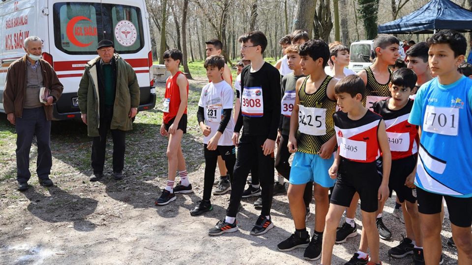Atletizminin efsanesi İsmail Akçay’dan gençlere tavsiye