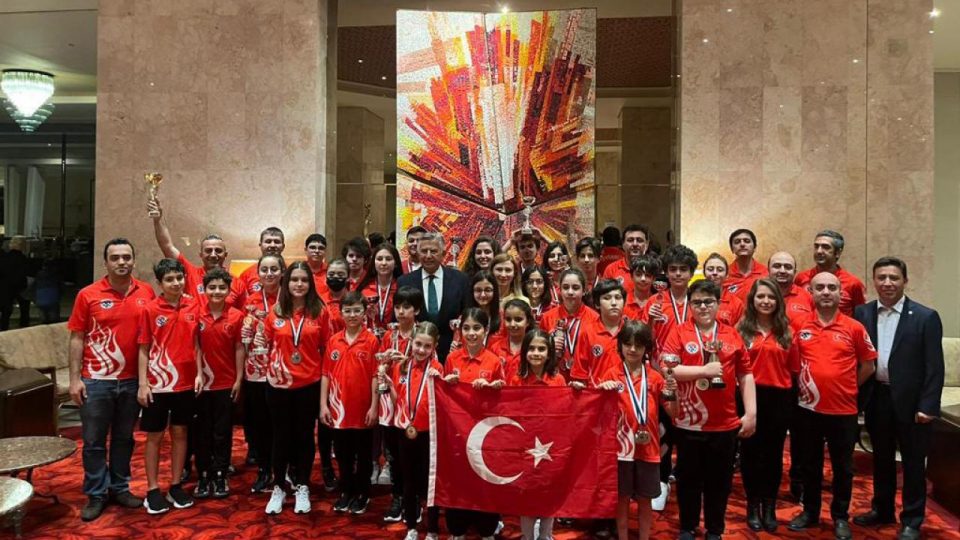 Avrupa Okullar Satranç Şampiyonası’nda zafer Türkiye’nin
