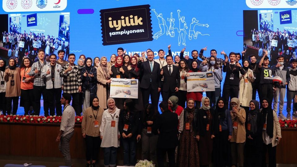 Bakan Kasapoğlu: Türkiye bir iyilik yurdudur