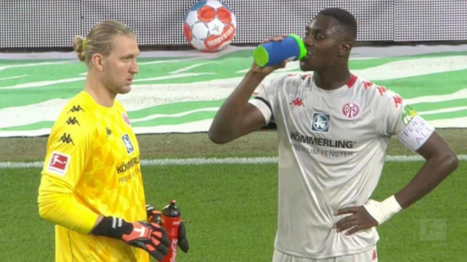 Bundesliga’da ilk kez oruç molası verildi