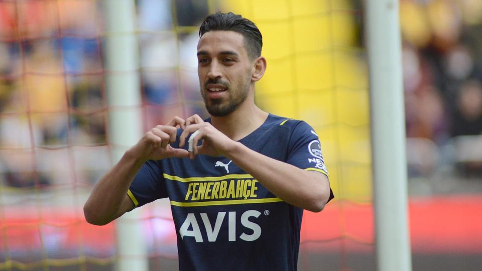 Fenerbahçeli İrfan Can Kahveci baba oldu