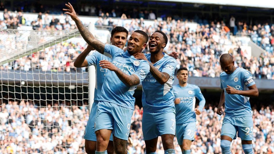 Premier Lig’de Manchester City liderliğini sürdürdü