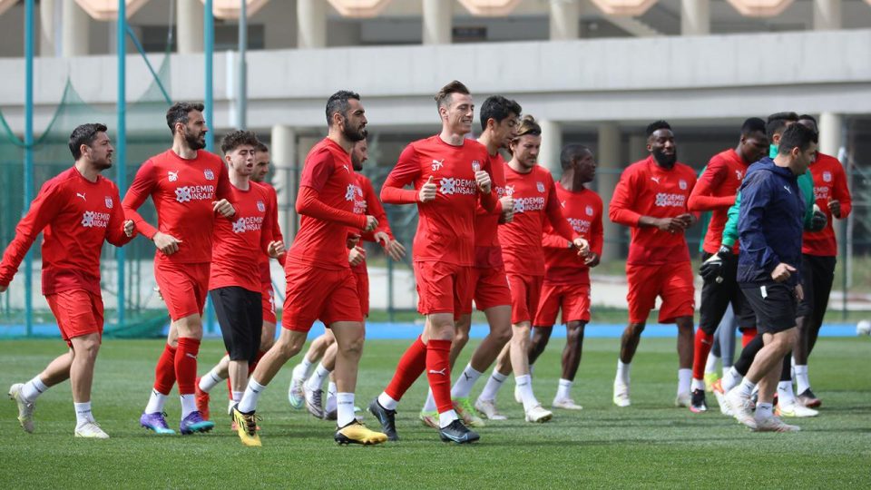 Sivasspor’da Galatasaray maçı hazırlıkları sürüyor