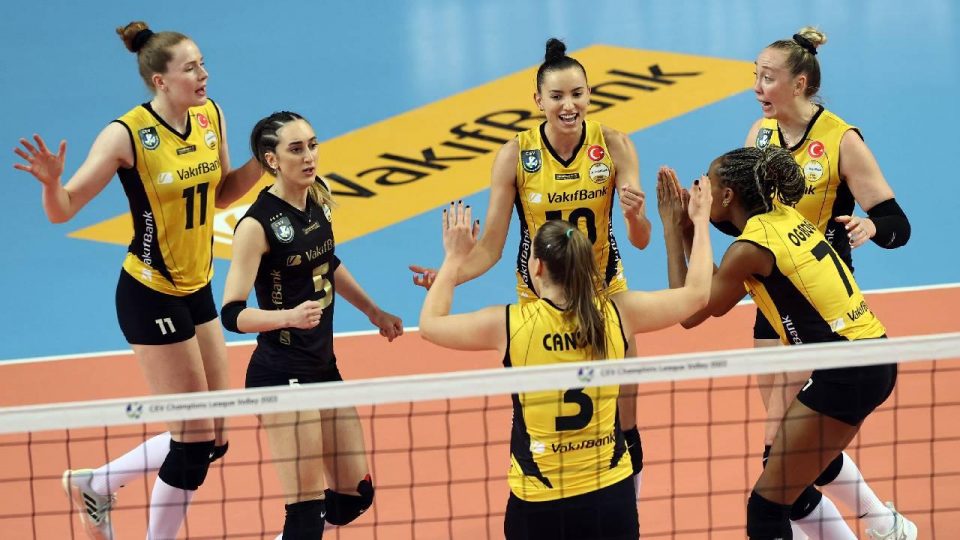 Türk derbisinde ilk raunt VakıfBank’ın