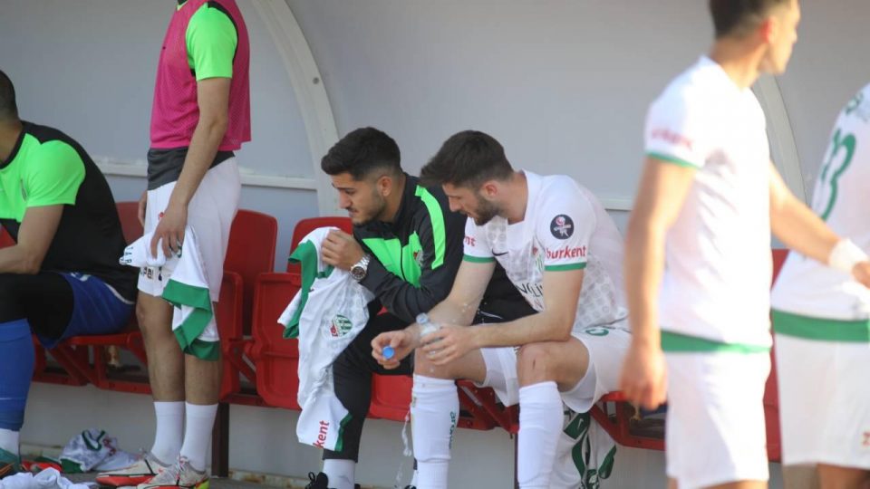 Bursaspor şampiyonluktan 12 yıl sonra 2. Lig’e düştü