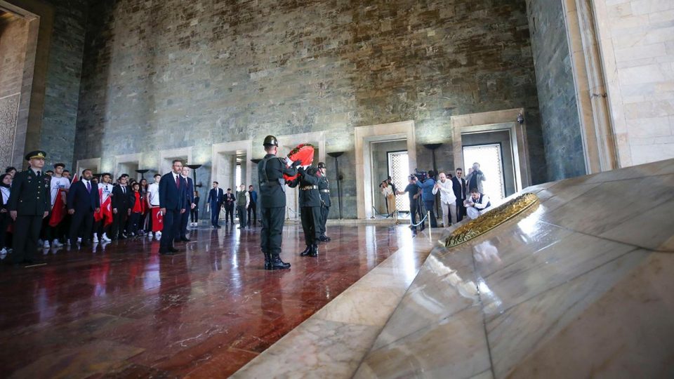 Gençlik ve Spor Bakanı Kasapoğlu Anıtkabir’i ziyaret etti