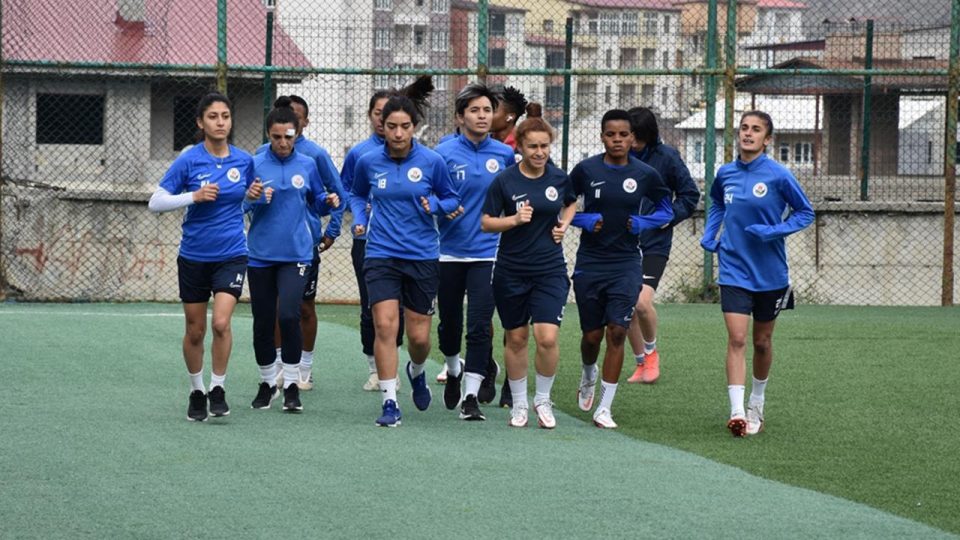 Hakkarigücü Kadın Futbol Takımı’nda hedef şampiyonluk