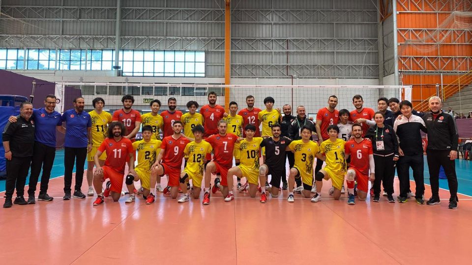 İşitme Engelliler Voleybol Takımı 3’te 3 yaptı