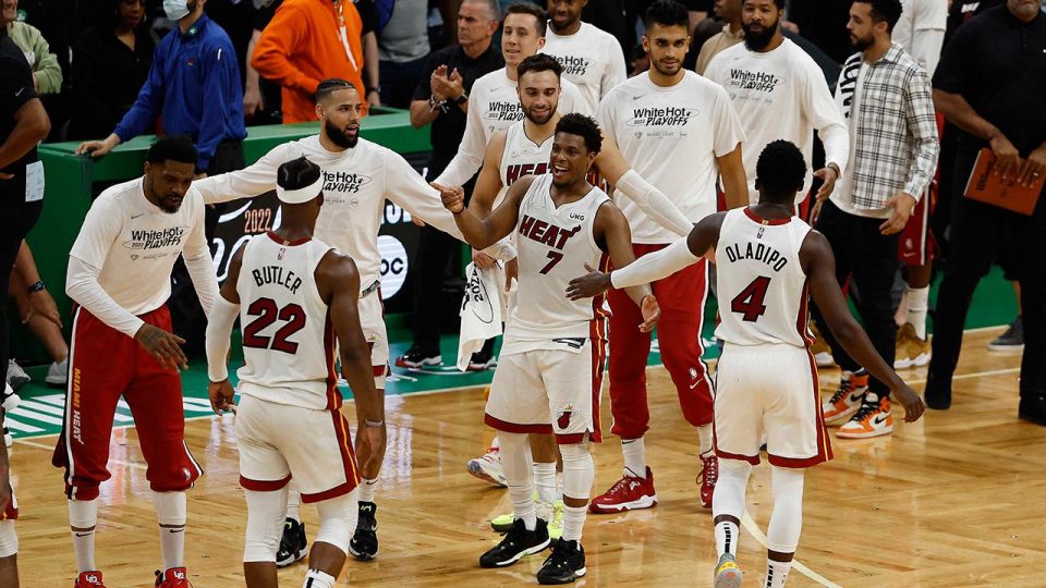 Miami Heat, seriyi final maçına taşıdı