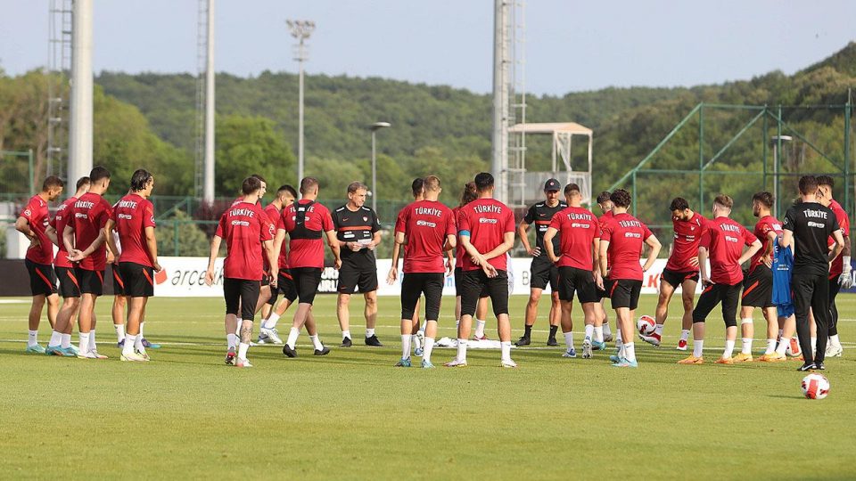 Milliler günü çift idmanla tamamladı
