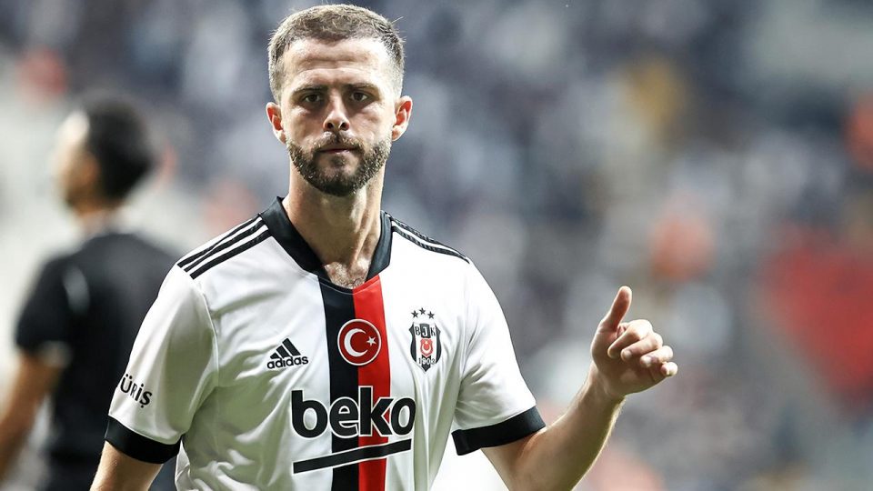 Pjanic Beşiktaş’a veda etti