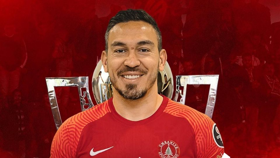 Ümraniyespor’dan Mevlüt Erdinç’e veda mesajı