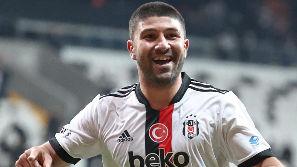 Güven Yalçın, Genoa’ya transfer oldu