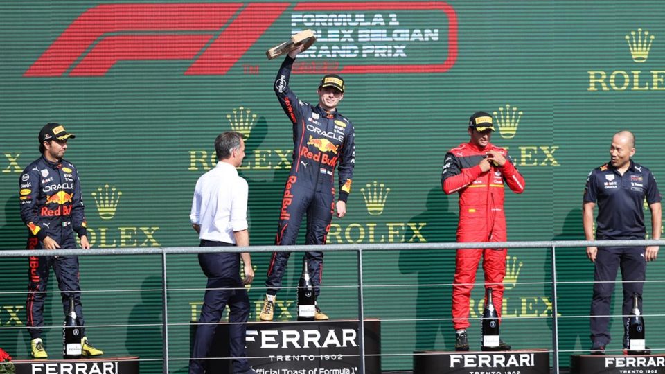F1 Belçika’da Verstappen kazandı