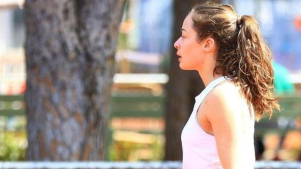 Milli tenisçi Zeynep Sönmez yarı finale yükseldi