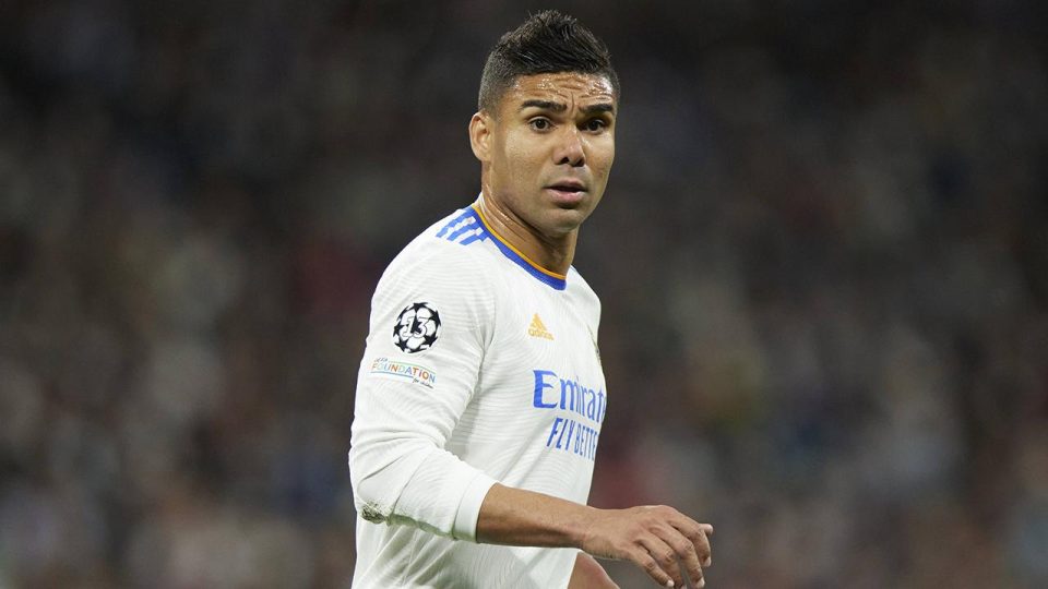 Real Madridli Casemiro Manchester United yolunda